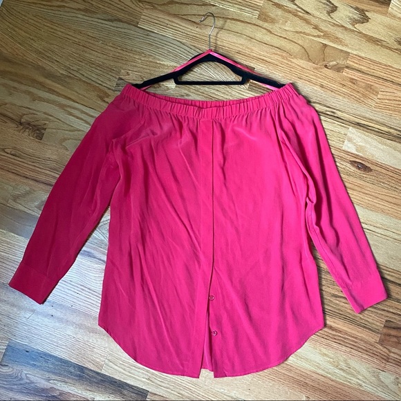 EQUIPMENT Silk Off-shoulder Button Front Top - Picture 5 of 12